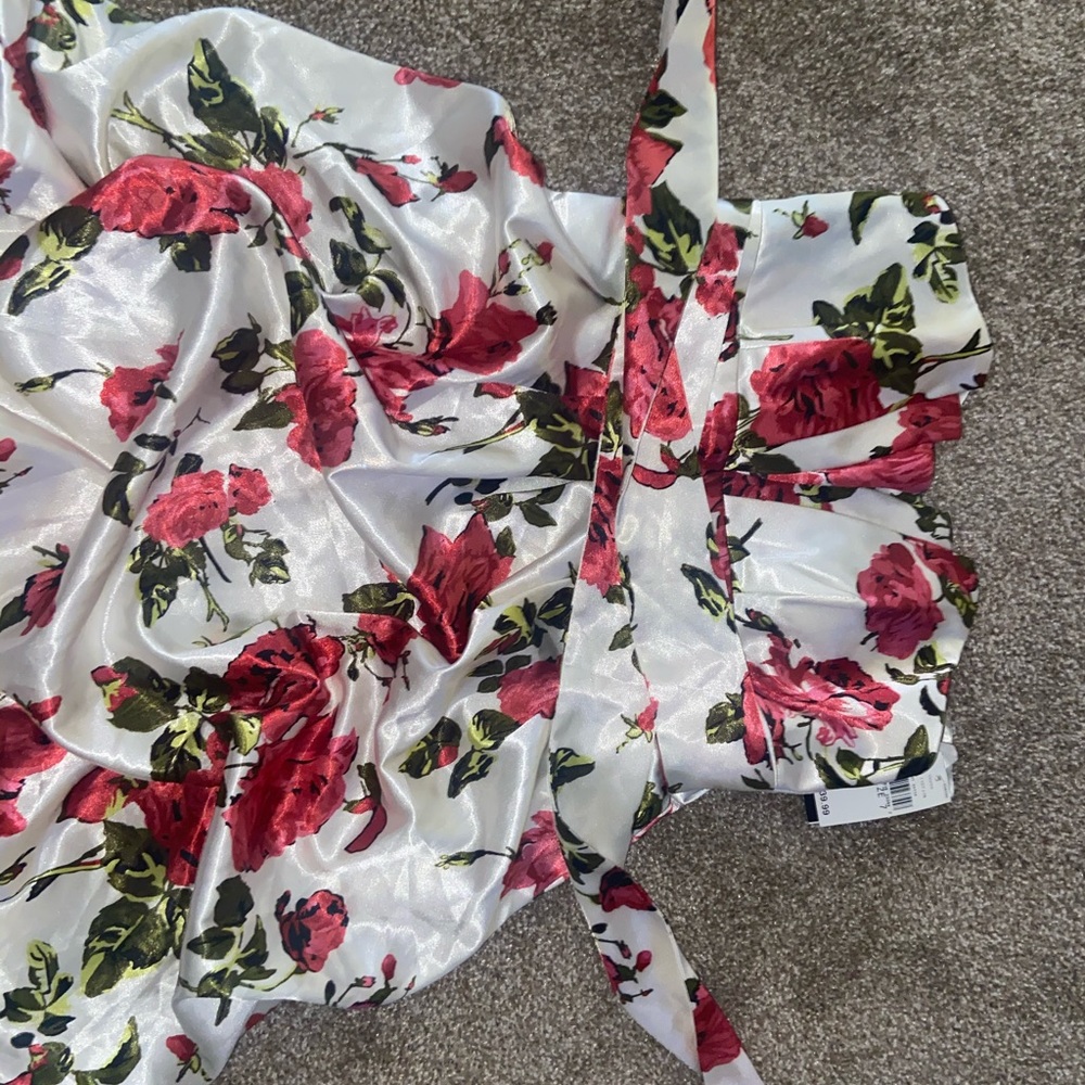 Flower Pattern Rutched Dress - Picture 2 of 2